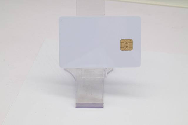 接觸式IC卡-4442IC卡的簡介和基本技術資料